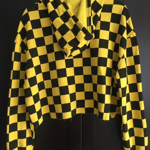 Never worn checkered crop hoodie - Picture 3 of 3